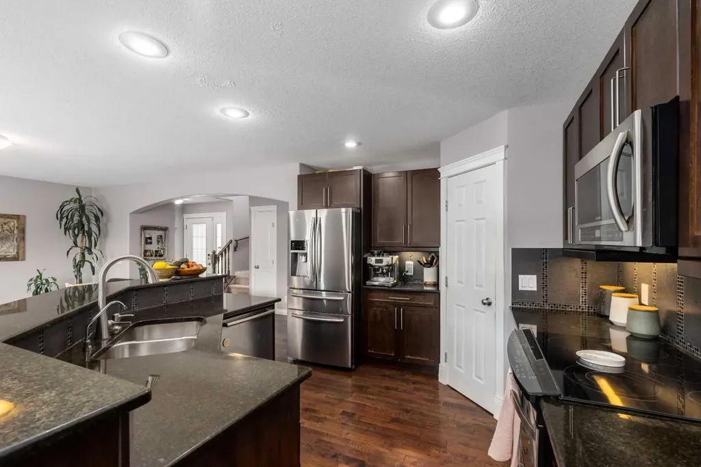 321 Bayside Place SW Airdrie AB T4B 2X5
