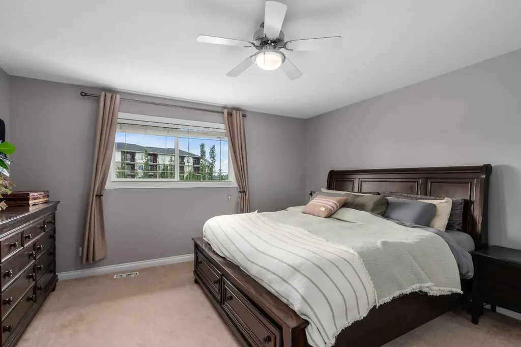 321 Bayside Place SW Airdrie AB T4B 2X5