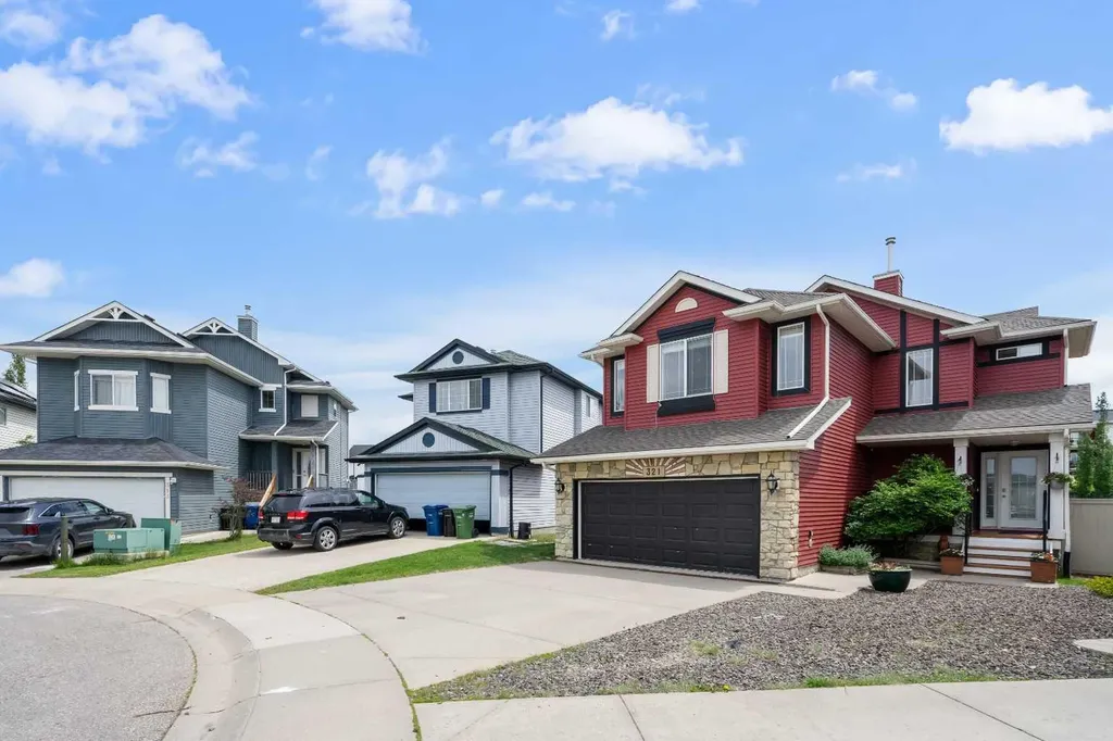 321 Bayside Place SW Airdrie AB T4B 2X5