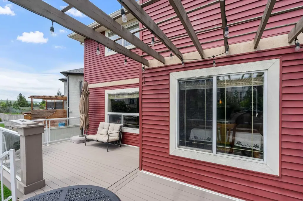 321 Bayside Place SW Airdrie AB T4B 2X5