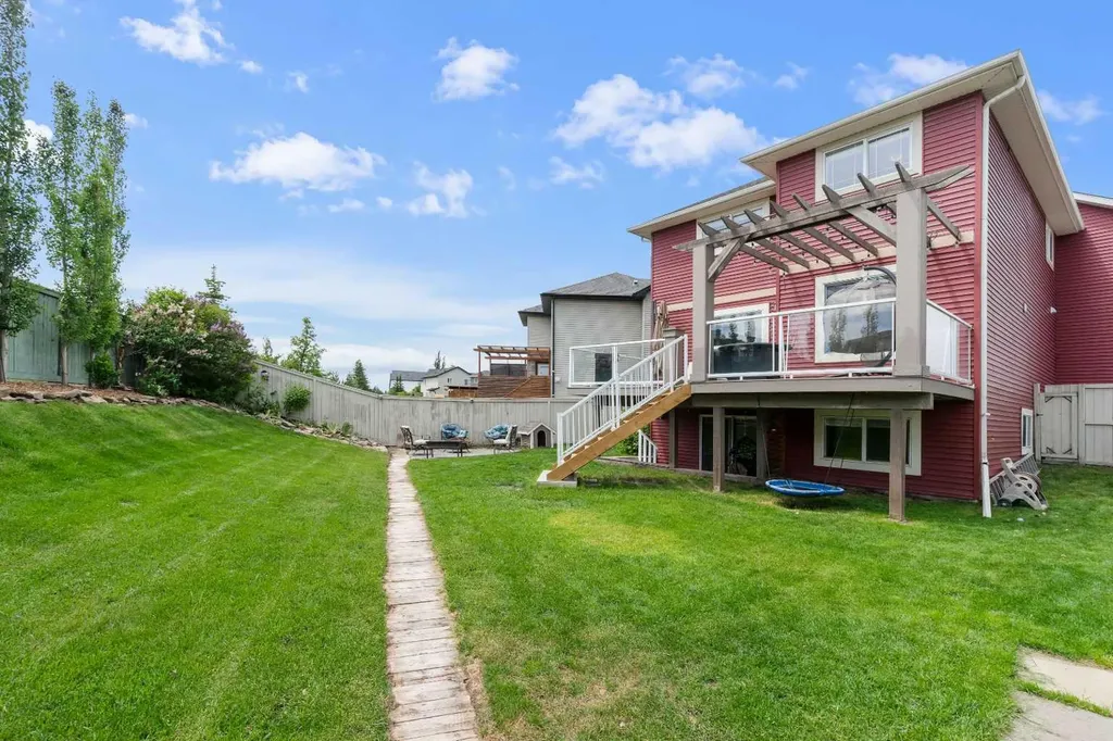 321 Bayside Place SW Airdrie AB T4B 2X5