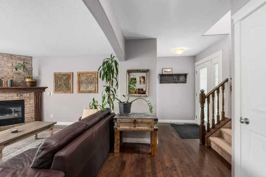 321 Bayside Place SW Airdrie AB T4B 2X5