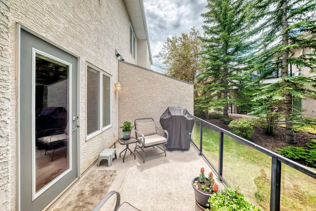 100 Signature Way SW Calgary AB T3H 2X9