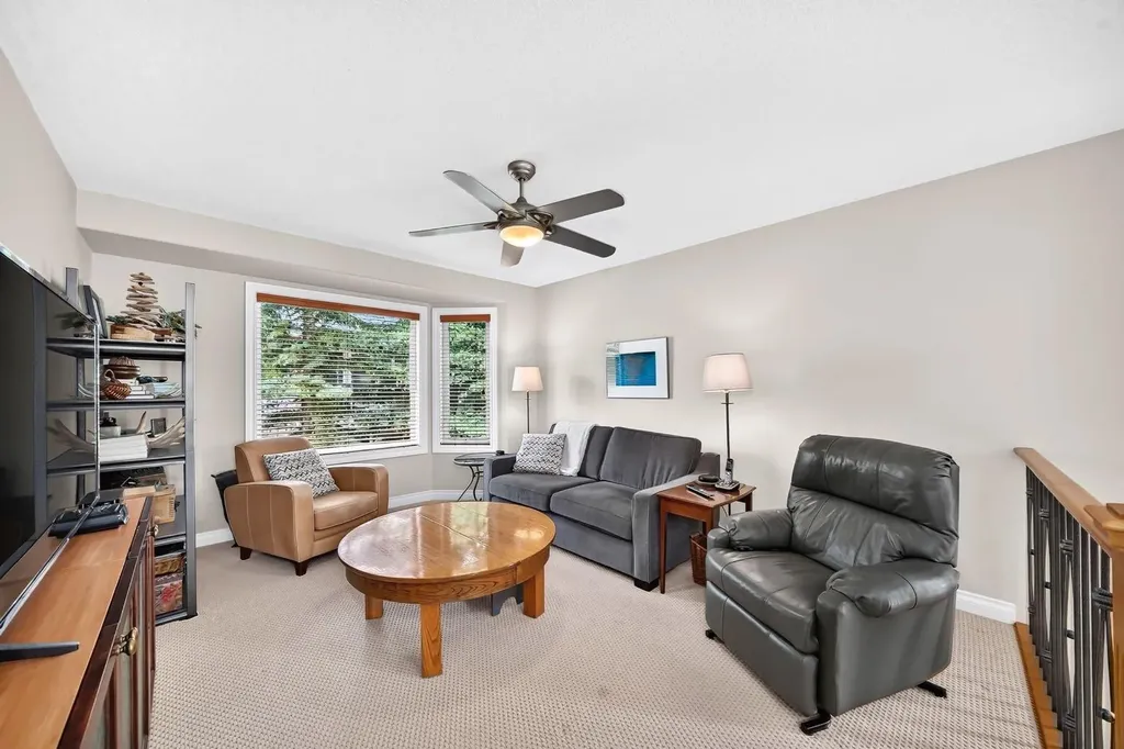 100 Signature Way SW Calgary AB T3H 2X9
