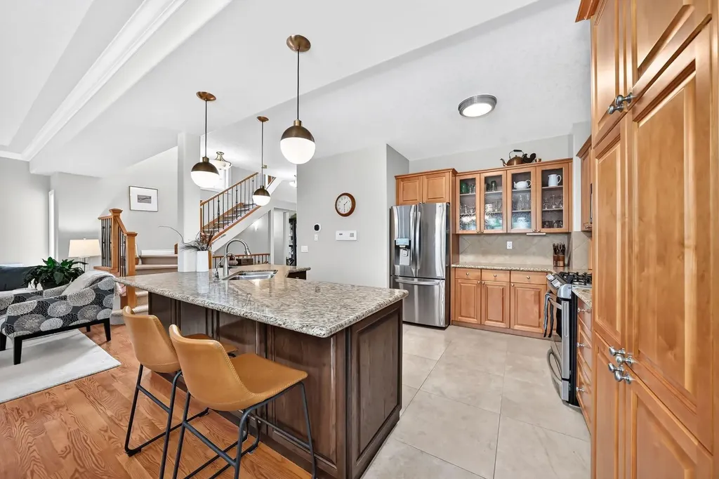 100 Signature Way SW Calgary AB T3H 2X9