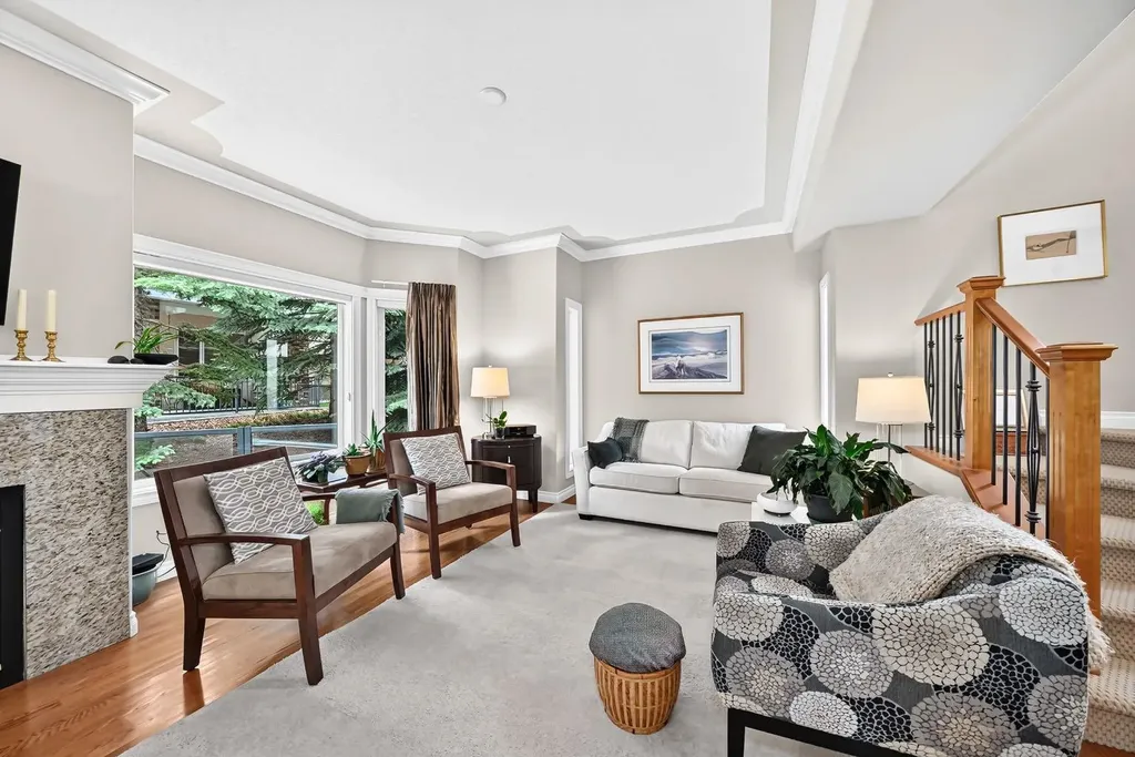 100 Signature Way SW Calgary AB T3H 2X9