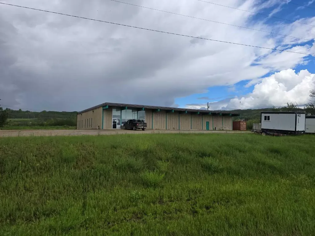 9020 90 Street Peace River AB T8S 1S2
