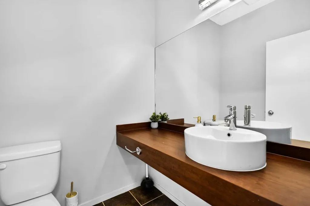 179 Copperstone Cove SE Calgary AB T2Z 0L3
