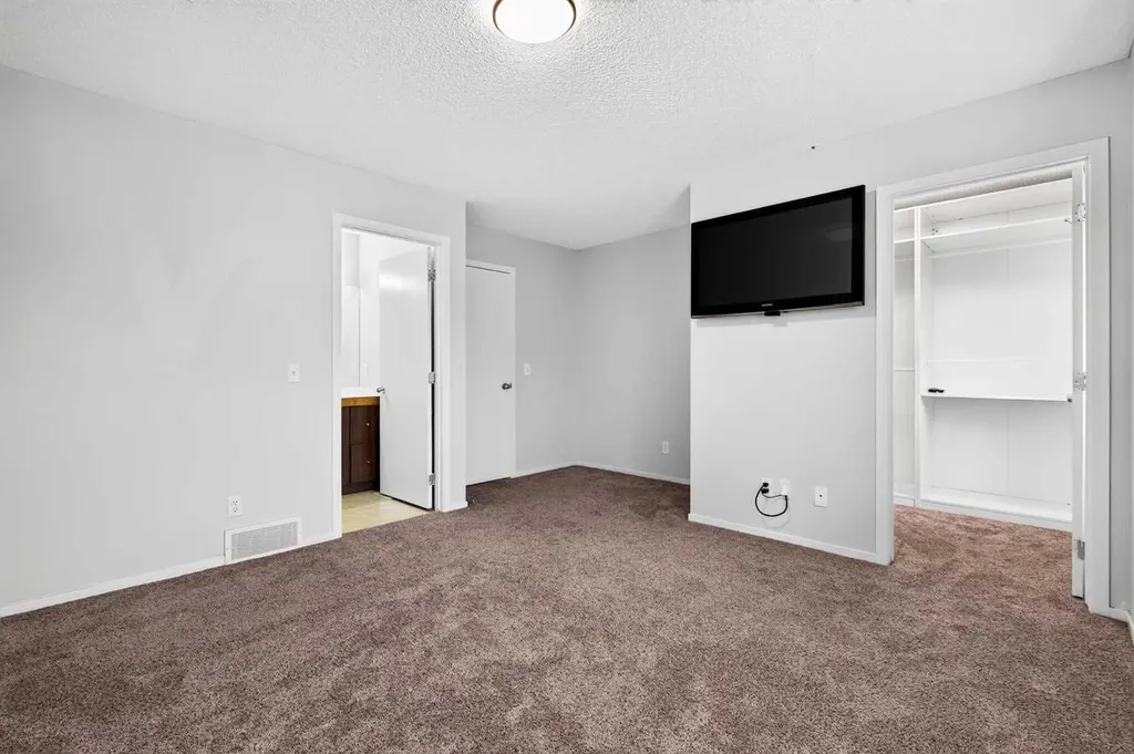 179 Copperstone Cove SE Calgary AB T2Z 0L3