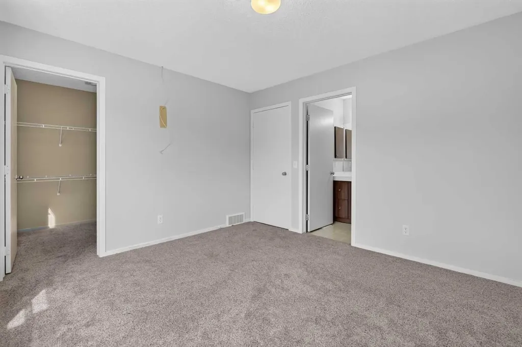 179 Copperstone Cove SE Calgary AB T2Z 0L3