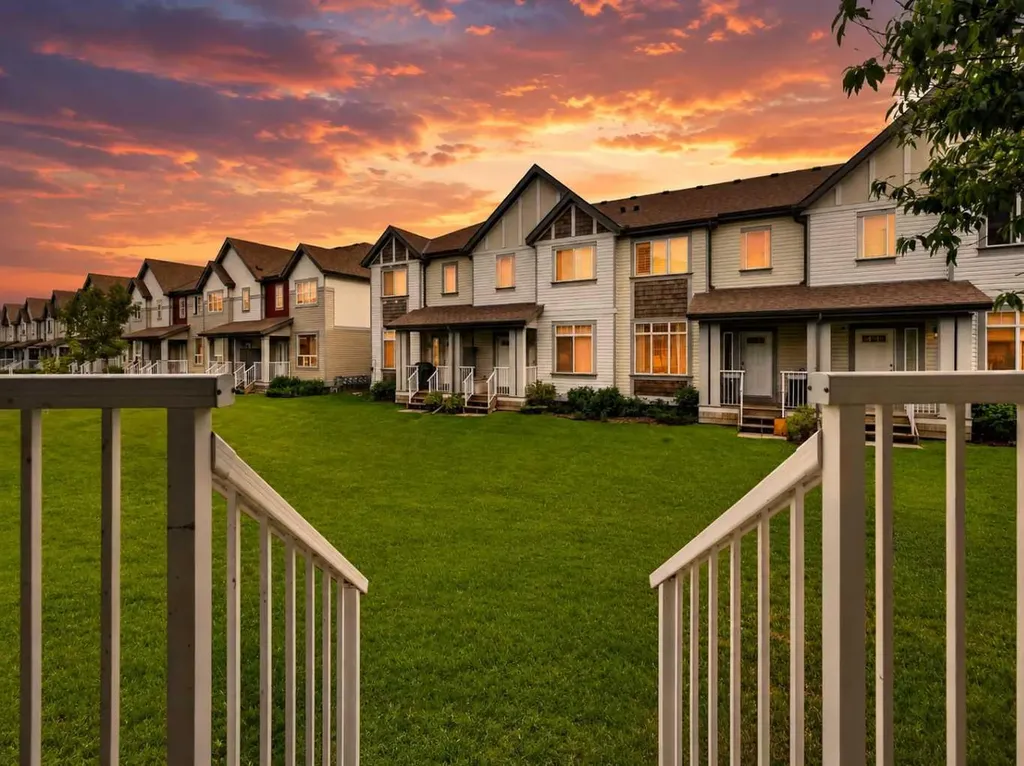 179 Copperstone Cove SE Calgary AB T2Z 0L3