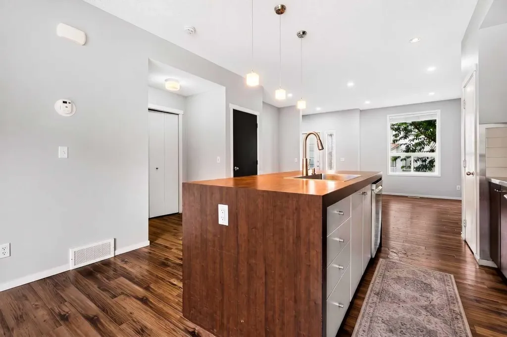 179 Copperstone Cove SE Calgary AB T2Z 0L3