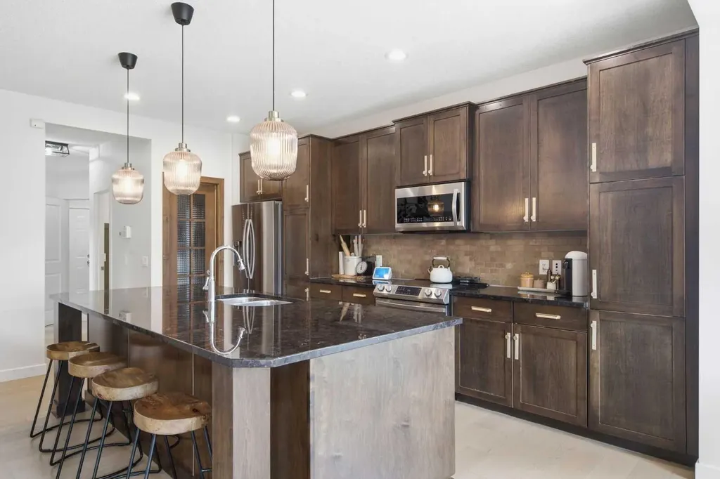 23 Cranridge Crescent SE Calgary AB T3M 0J2