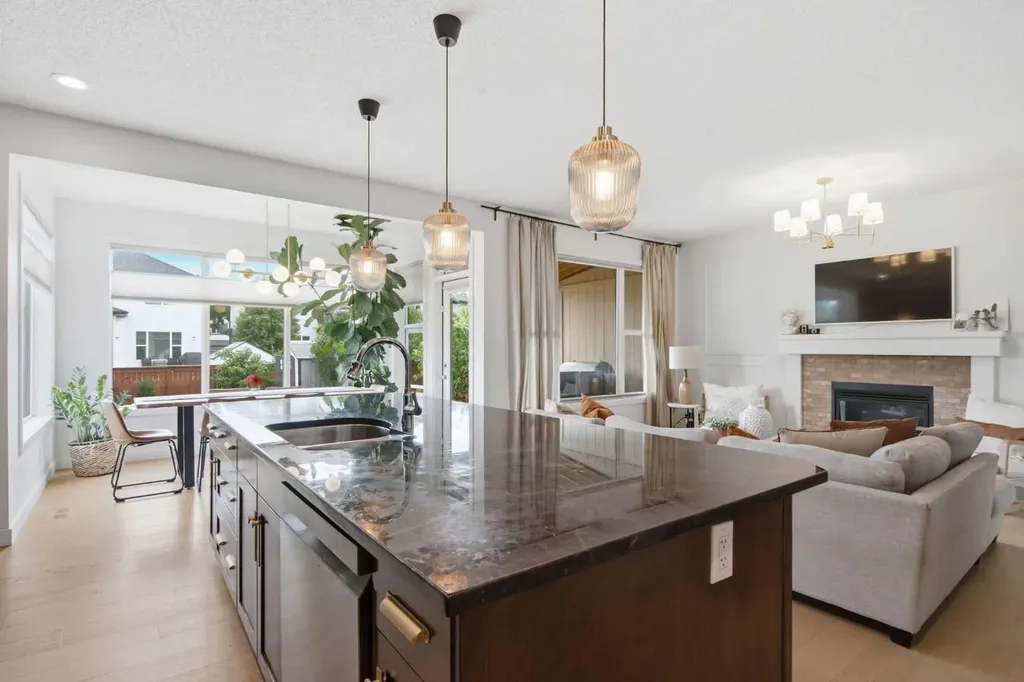 23 Cranridge Crescent SE Calgary AB T3M 0J2