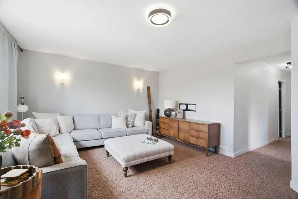 23 Cranridge Crescent SE Calgary AB T3M 0J2
