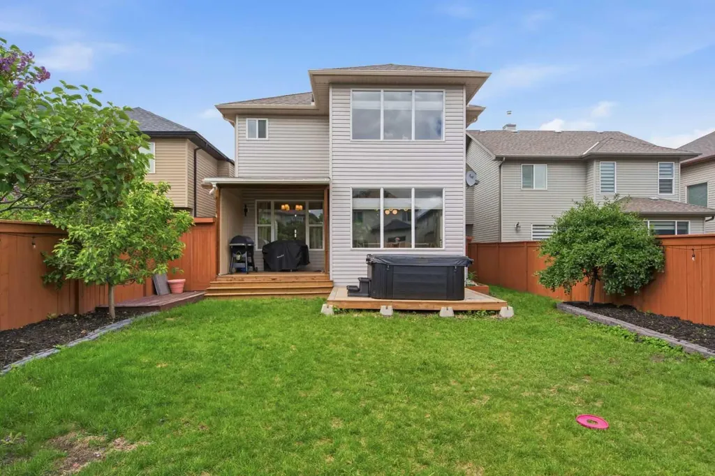 23 Cranridge Crescent SE Calgary AB T3M 0J2