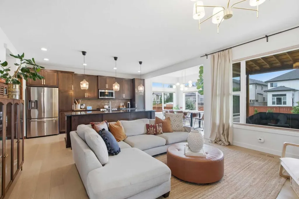 23 Cranridge Crescent SE Calgary AB T3M 0J2