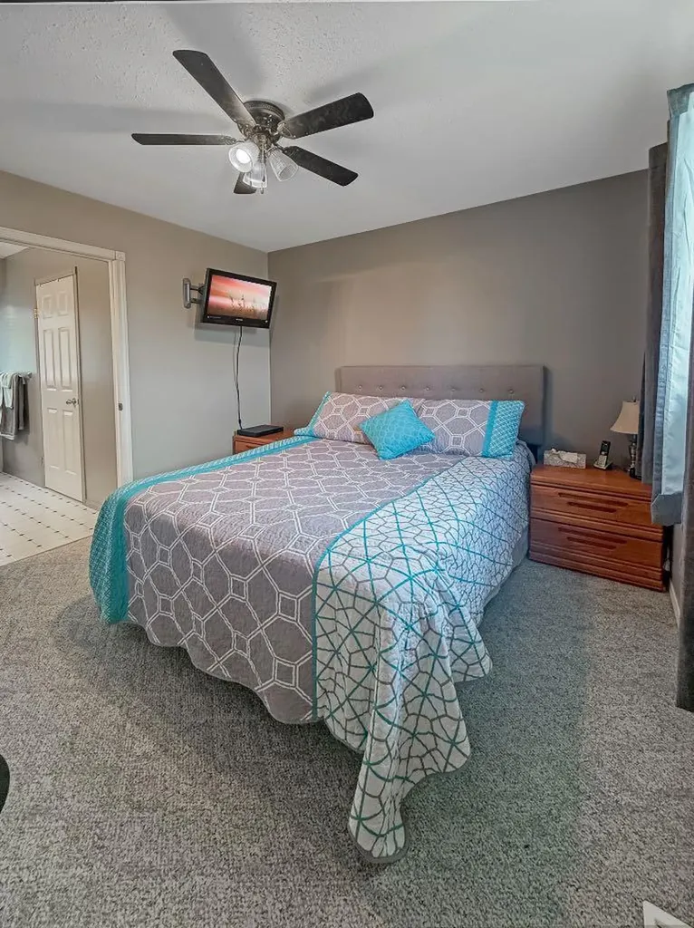 4305 47 Avenue Mayerthorpe AB T0E 1N0