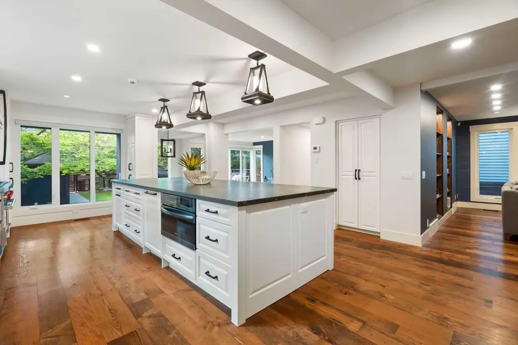 1209 Riverdale Avenue SW Calgary AB T2S 0Z1