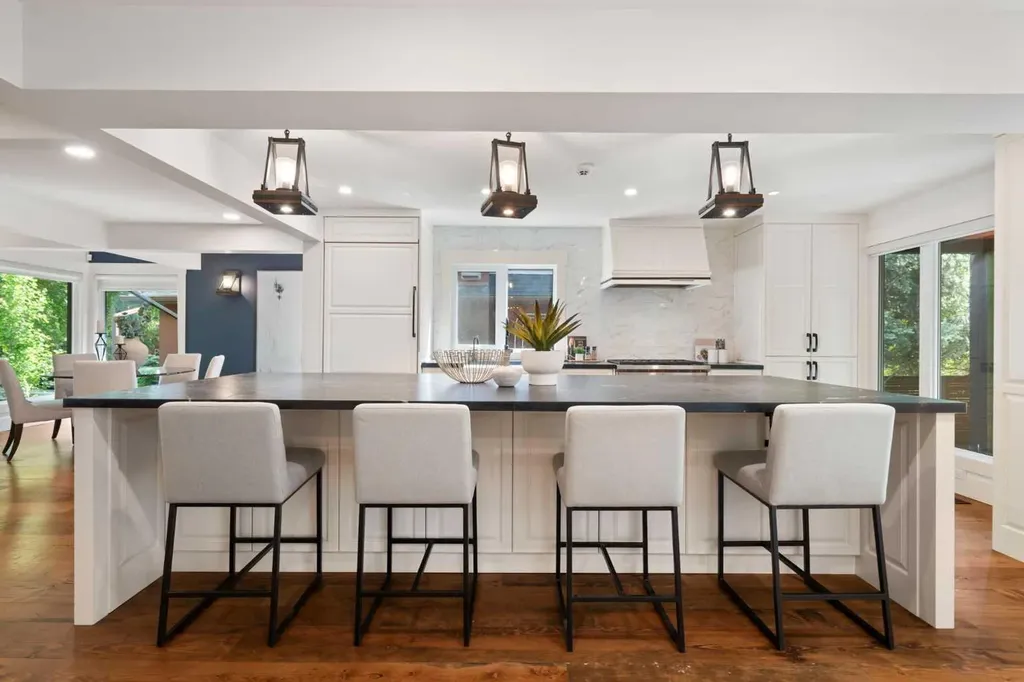 1209 Riverdale Avenue SW Calgary AB T2S 0Z1