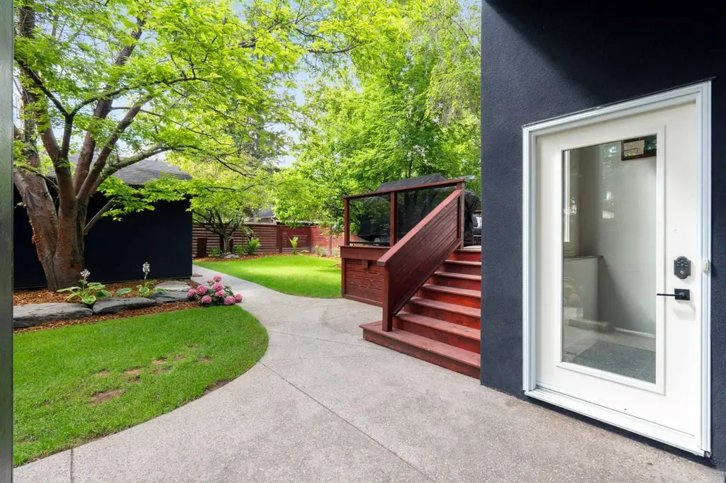 1209 Riverdale Avenue SW Calgary AB T2S 0Z1