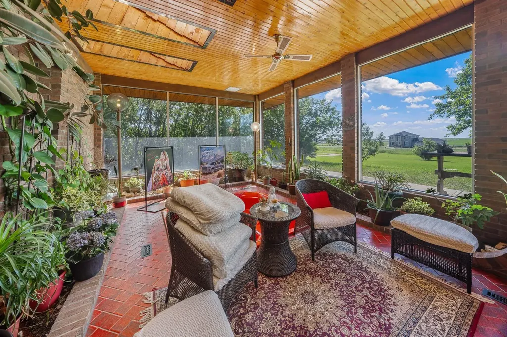 285021 Township Road 252 Rural Rocky View County AB T2E 8K4