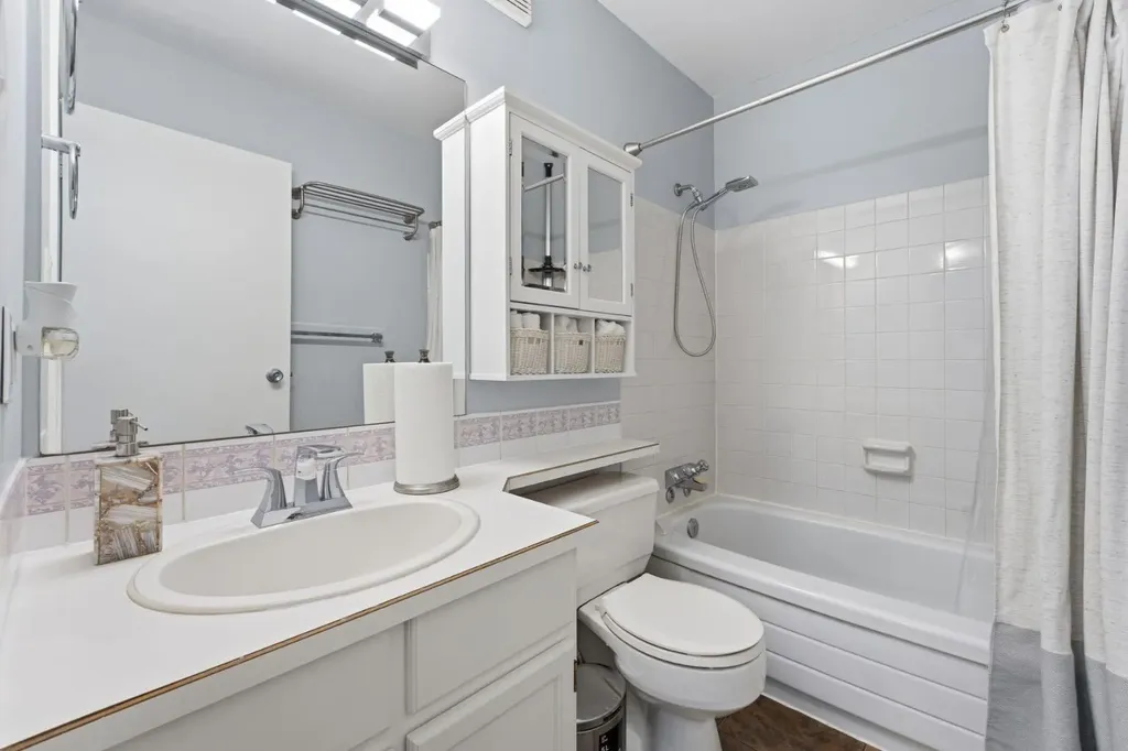 617 56 Avenue SW Calgary AB T2V 0G9