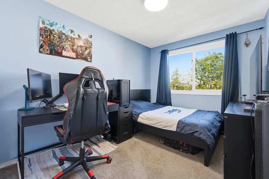 617 56 Avenue SW Calgary AB T2V 0G9