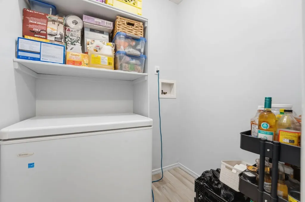 617 56 Avenue SW Calgary AB T2V 0G9