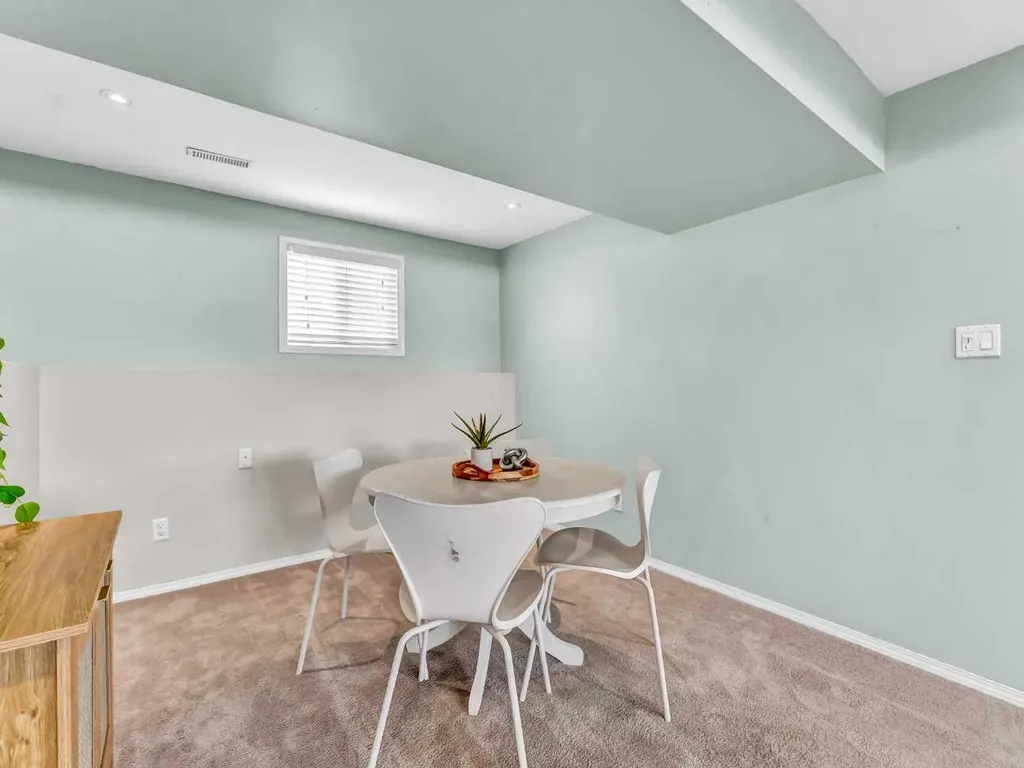 94 Milne Place SE Medicine Hat AB T1A 7P3