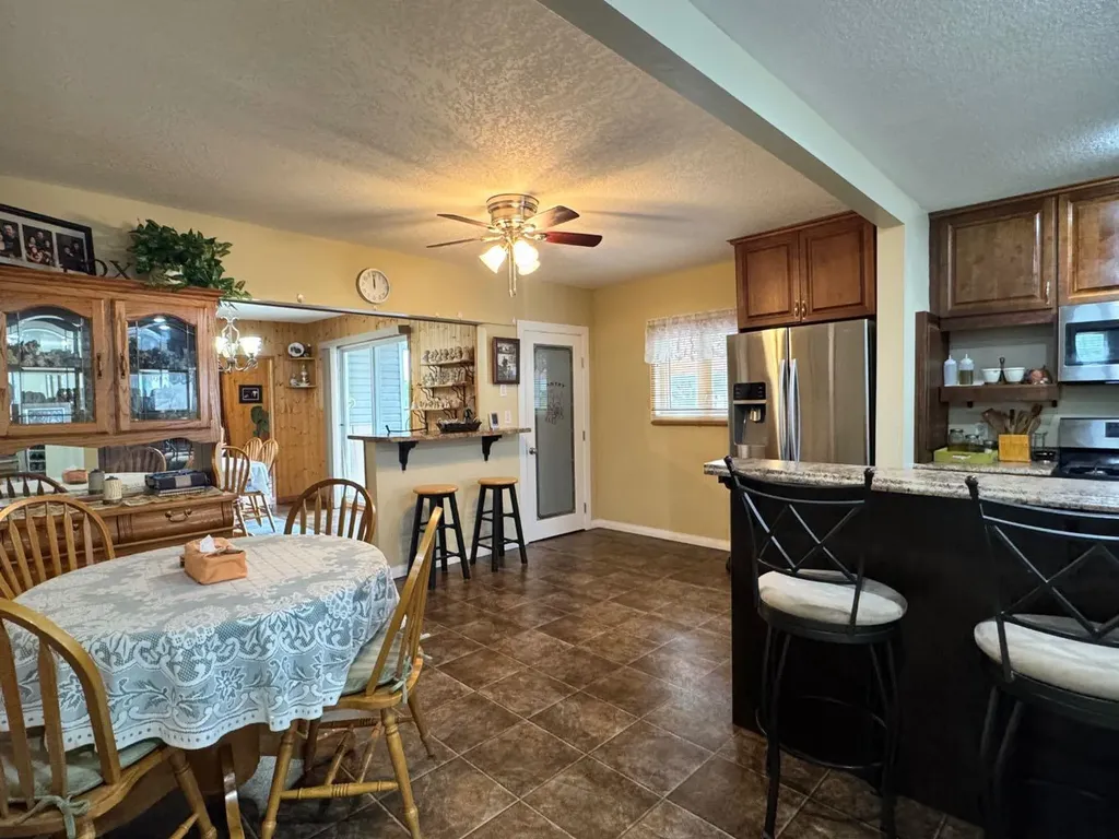 10208 113 Street Fairview AB T0H 1L0