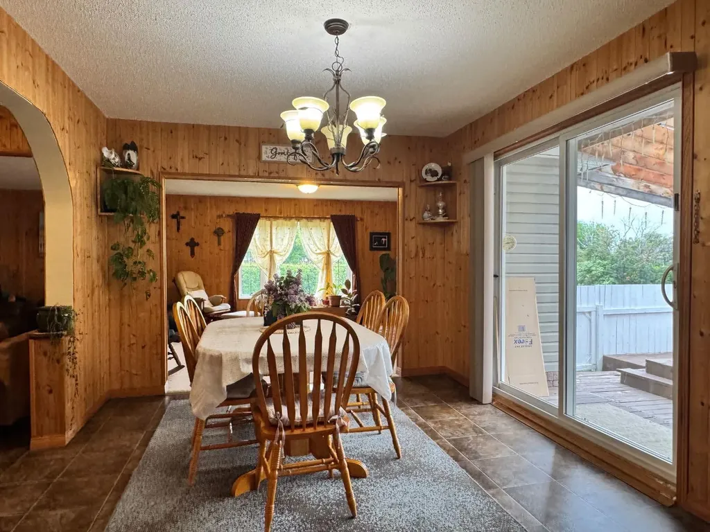 10208 113 Street Fairview AB T0H 1L0
