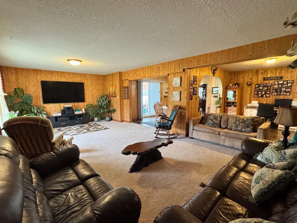 10208 113 Street Fairview AB T0H 1L0