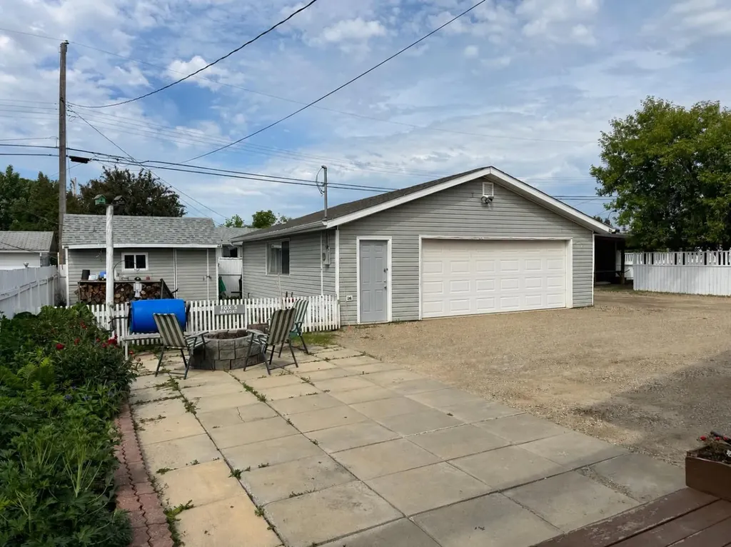 10208 113 Street Fairview AB T0H 1L0