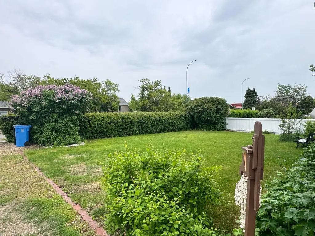 10208 113 Street Fairview AB T0H 1L0