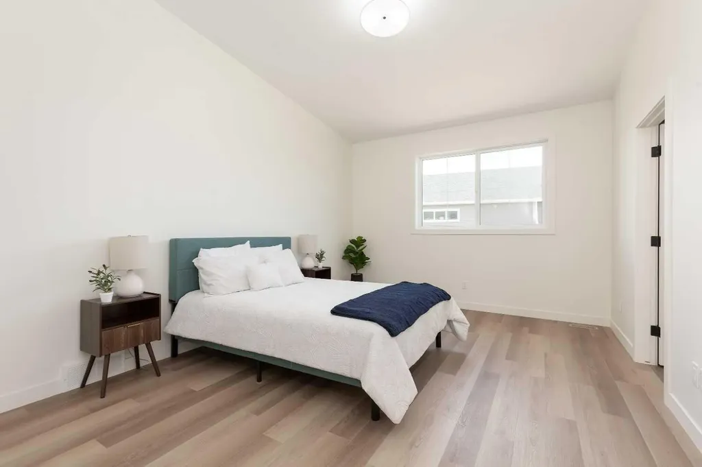 1612 Sixmile View S Lethbridge AB T1K 8J2