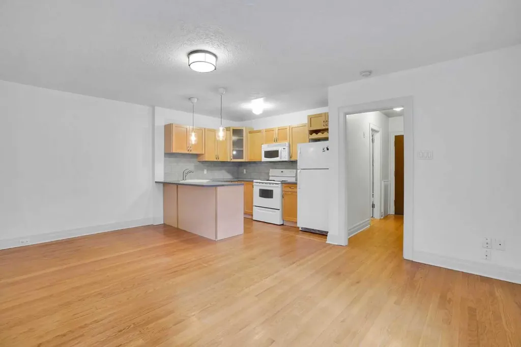 330 19 Avenue SW Calgary AB T2S 0C9
