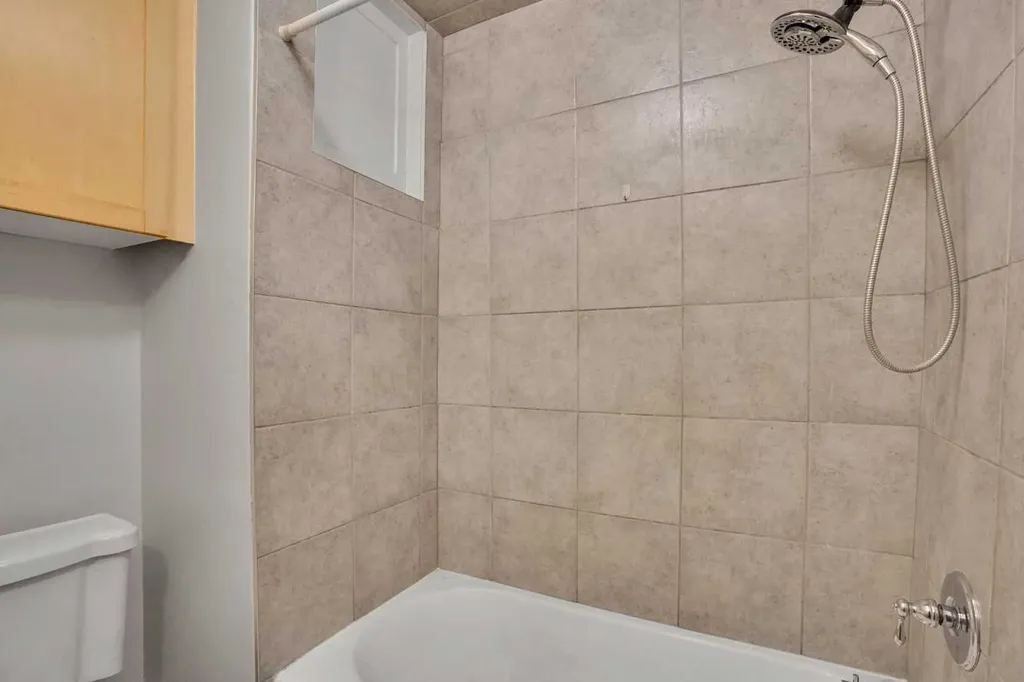 330 19 Avenue SW Calgary AB T2S 0C9