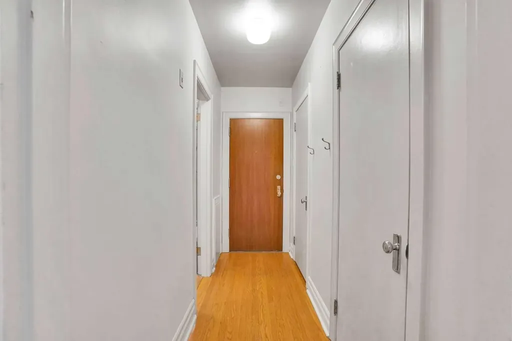 330 19 Avenue SW Calgary AB T2S 0C9