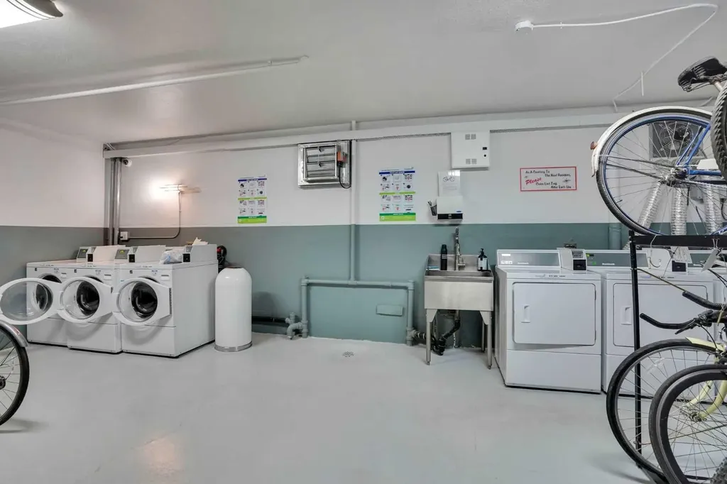 330 19 Avenue SW Calgary AB T2S 0C9