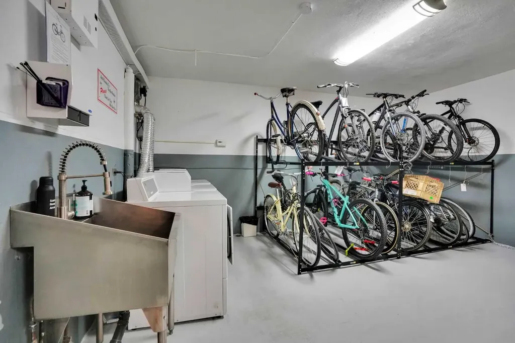 330 19 Avenue SW Calgary AB T2S 0C9