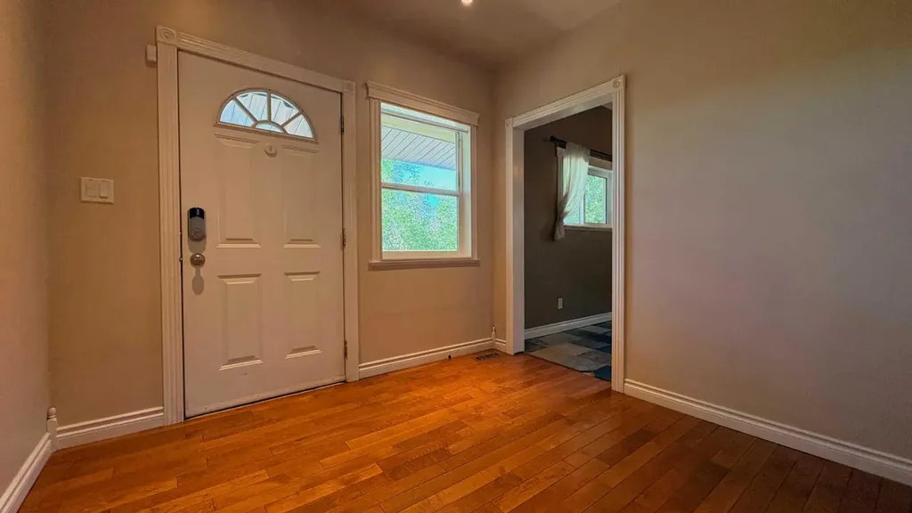 1110 4th Avenue Wainwright AB T9W 1H1