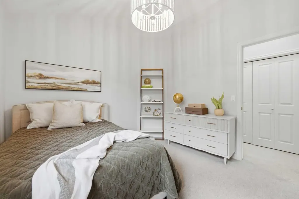 923B 4a Street NW Calgary AB T2N 1P8