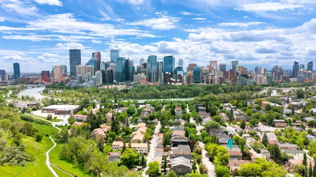 923B 4a Street NW Calgary AB T2N 1P8