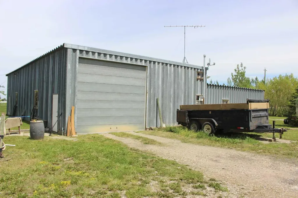 61048 Highway 844 Raymond AB T0K 2S0