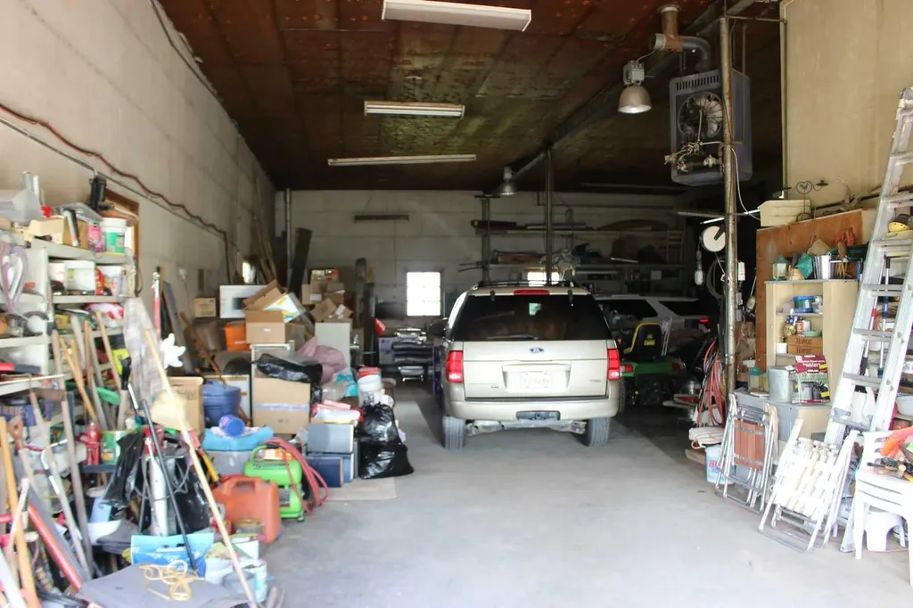 61048 Highway 844 Raymond AB T0K 2S0