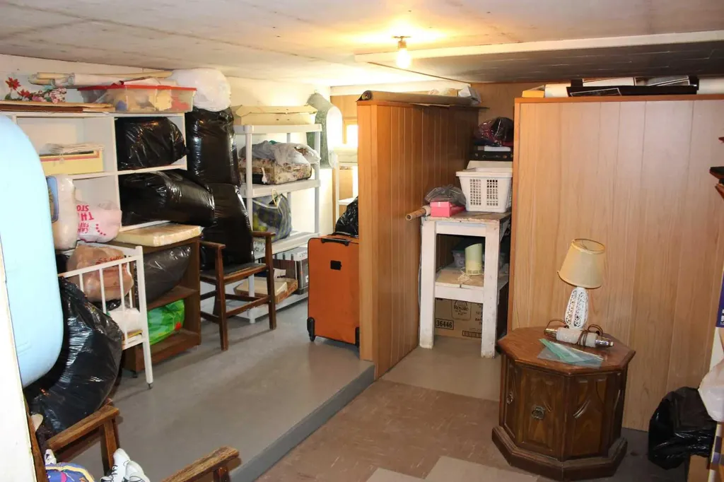 61048 Highway 844 Raymond AB T0K 2S0