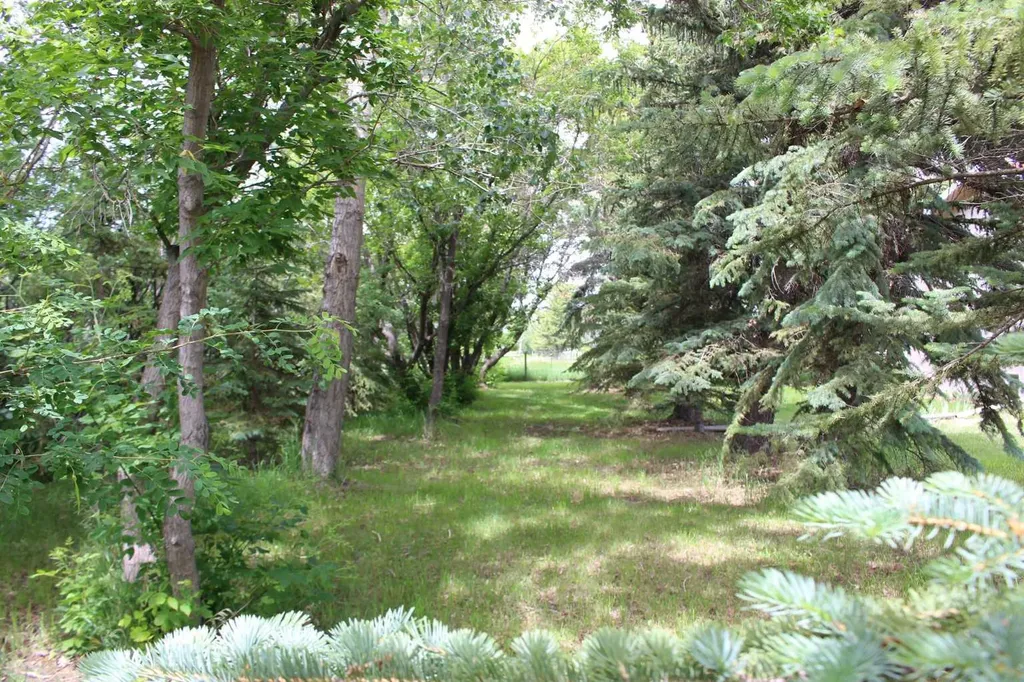 61048 Highway 844 Raymond AB T0K 2S0