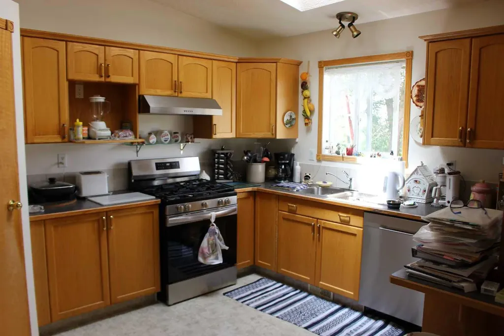 61048 Highway 844 Raymond AB T0K 2S0