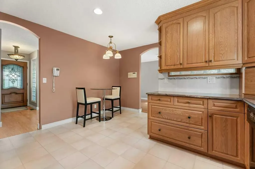 2843 Cedar Ridge Drive SW Calgary AB T2W 2B2